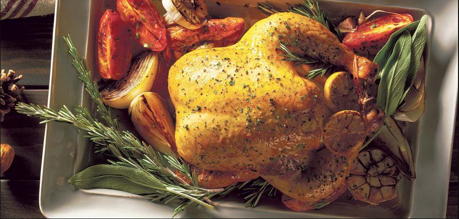 Comida de Navidad, pollo rostizado con romero y aceite de oliva